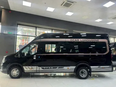 Limousine 10 chổ 02