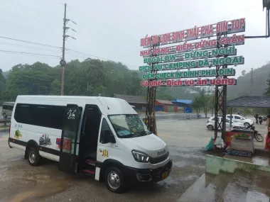 Kia mới 45 chỗ